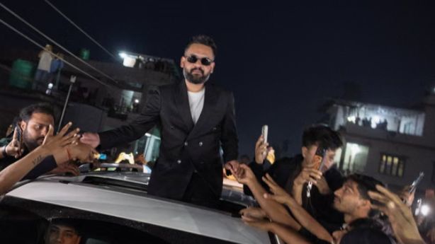 尼泊尔政坛新星闪耀;斜杠青年如何颠覆传统格局,成为最年轻领导人? 新闻