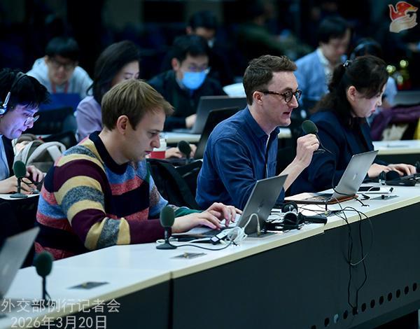  外交部例行记者会释放多重信号；韩正副主席非洲行备受瞩目。 新闻