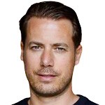  多特蒙德管理层调整；凯尔时代落幕后里肯承担核心责任；布克新职面临考验。 体育新闻