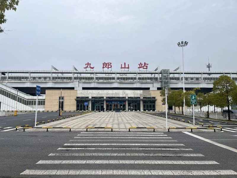 【行业深度分析报告】:基础设施规划与运营复盘指南 企业服务