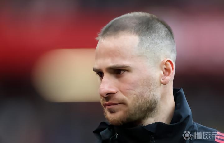  【深度复盘】埃基蒂克伤退：解析利物浦夏窗补强的四大战役与战略抉择 体育新闻