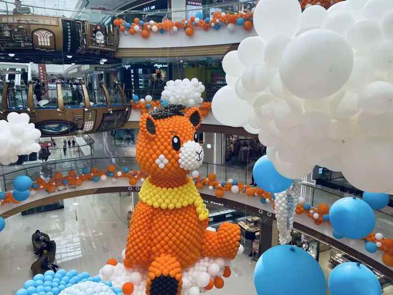  从开发商到商业运营商：新城控股战略转型的财务密码与估值重构 股票财经