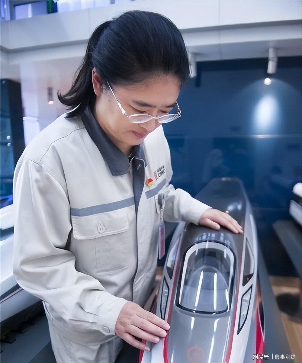  从“拆”开始的29年：梁建英与0.1毫米精度背后的高铁技术革命 新闻