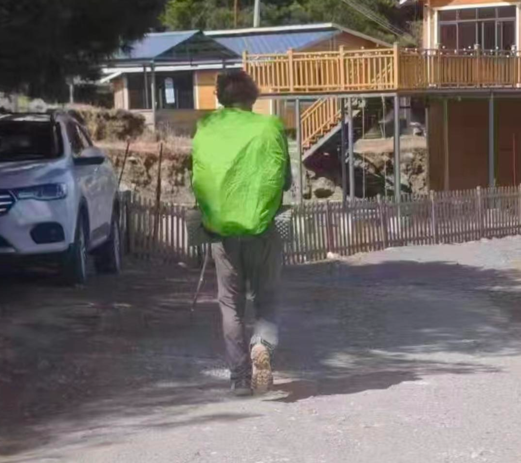  雪山下的等待：一位比利时青年的失踪与一个村庄的守望 新闻